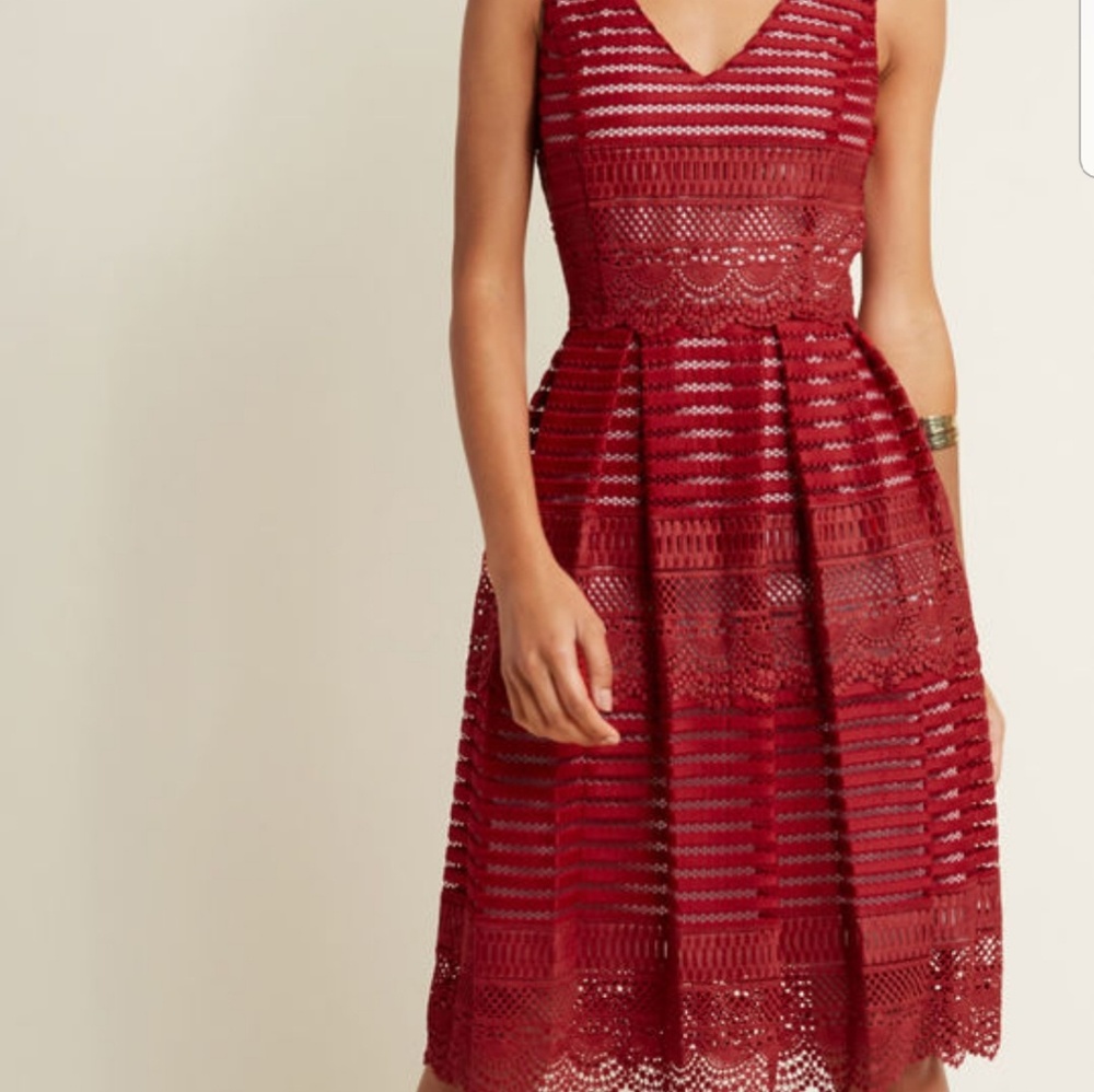 Women's red Modcloth knee-length lace dress, sz xs